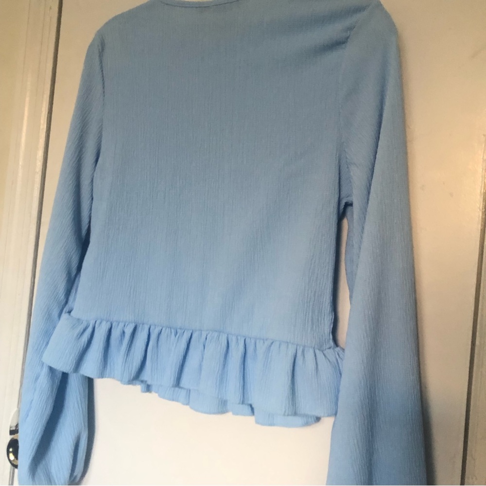 BooHoo Cropped Top with Ruffle Hem - Picture 8 of 9